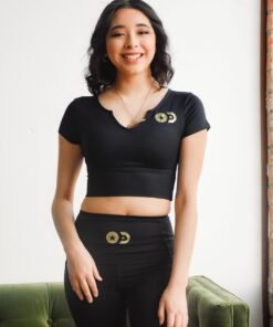 Only Dallas Logo Cropped V-Neck Top – Black (Gold Logo)