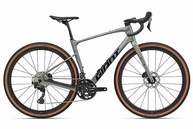 Giant 2025 Revolt Advanced 0 Gravel Bike - Image 4